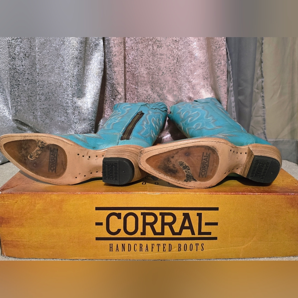 Corral Turquoise Leather Embroidered Boots 8.5 - Picture 2 of 12